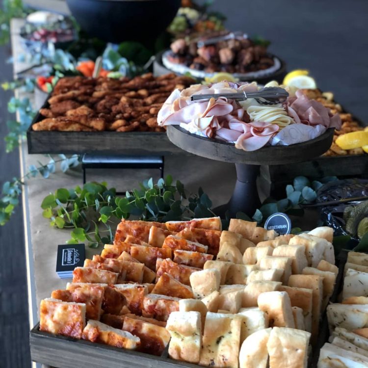 schinellas-grazing table