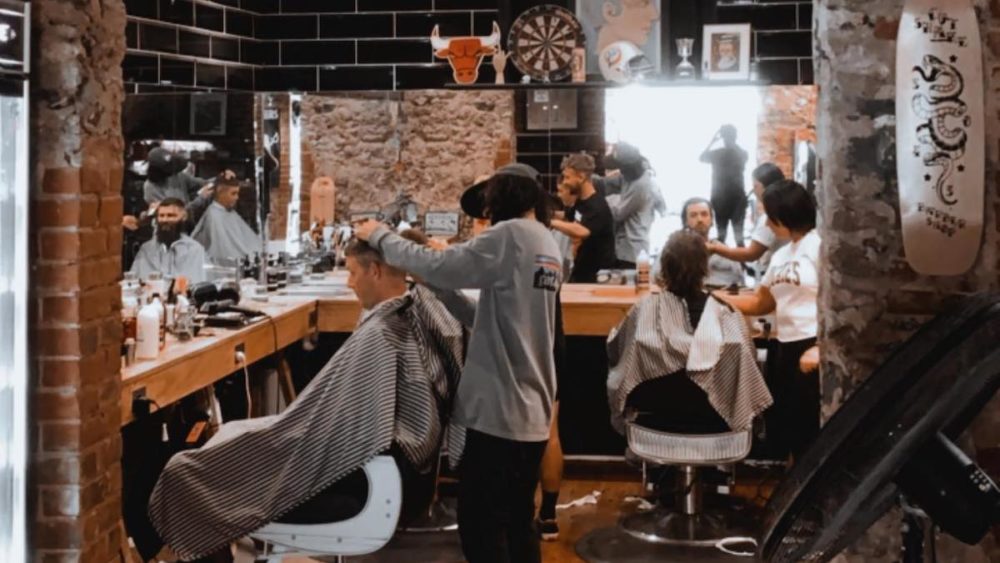 Barbershops Near Me in Kent  Find Best Barbers Open Near You!