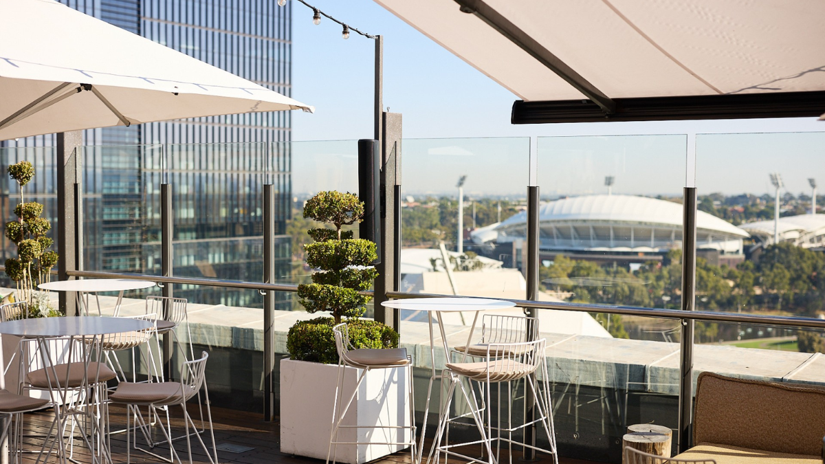 2KWs new rooftop wine hour is bringing laid-back Paris vibes and free wine tastings each month