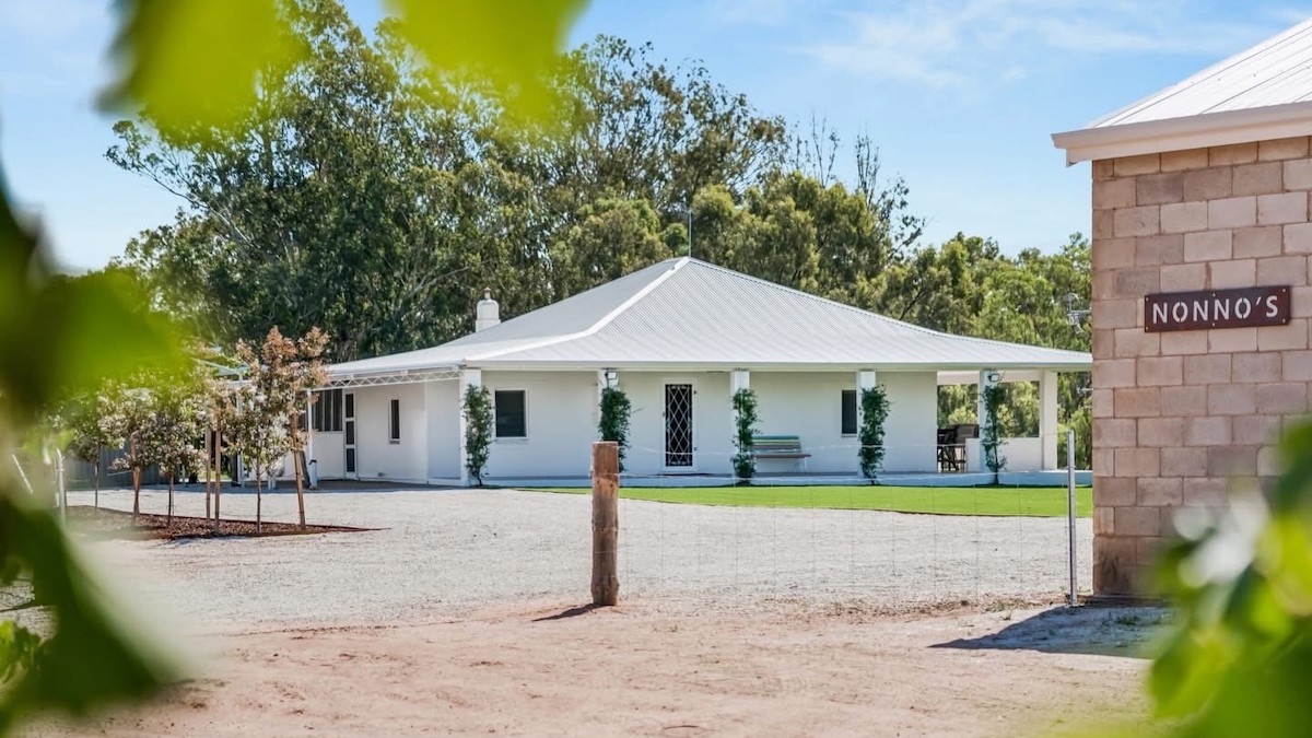 Crows legend Mark Ricciuto launches stunning Riverland Airbnb in tribute to Nonno