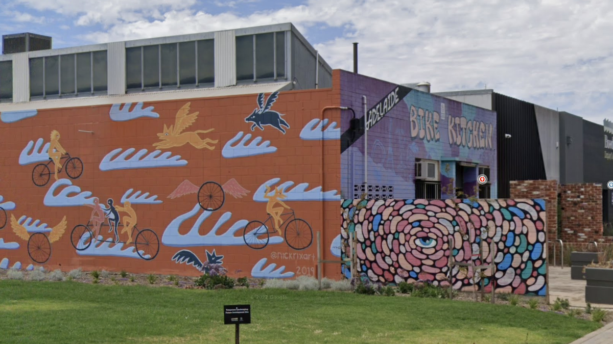 Volunteer-run Adelaide Bike Kitchen given new temporary home after fears community hub could close Volunteer-run Adelaide Bike Kitchen given new temporary home after fears community hub could close