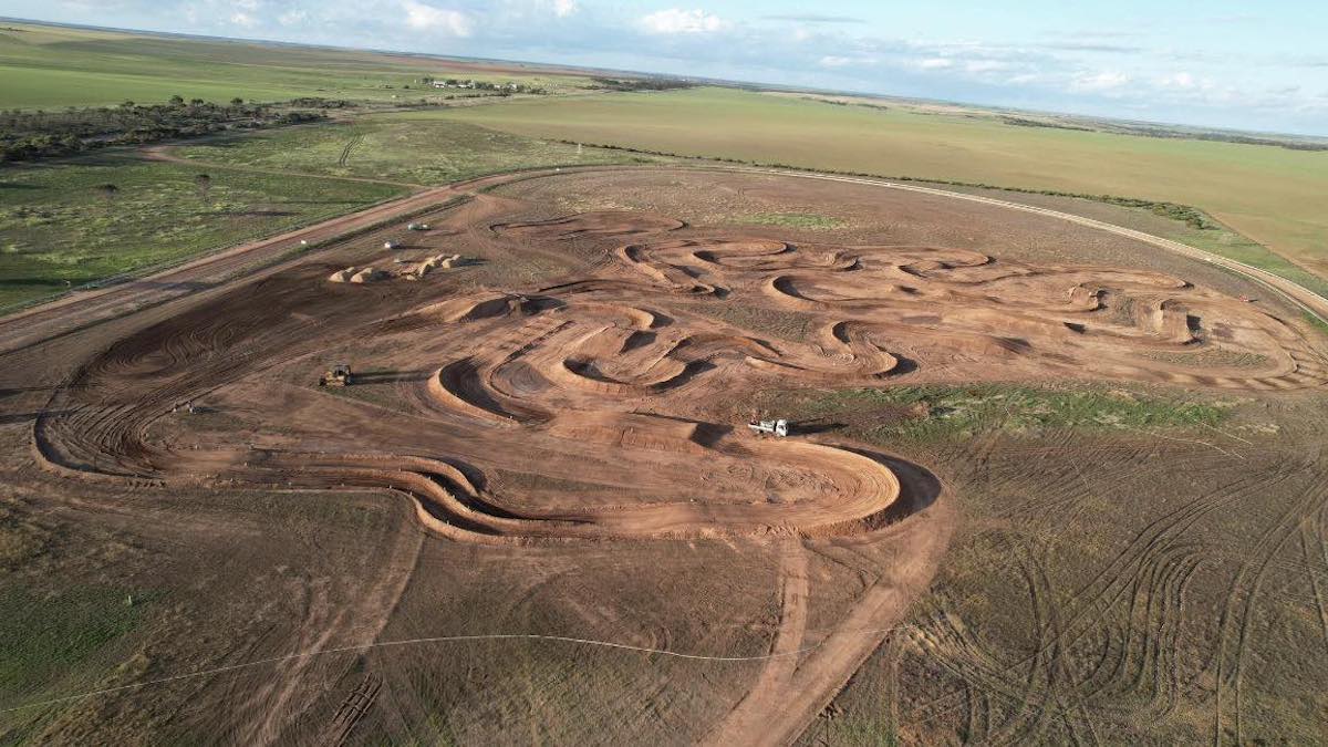 FIRST LOOK: Streaky Bay’s new motocross track is putting SA’s West Coast on the rider bucket list FIRST LOOK: Streaky Bay’s new motocross track is putting SA’s West Coast on the rider bucket list