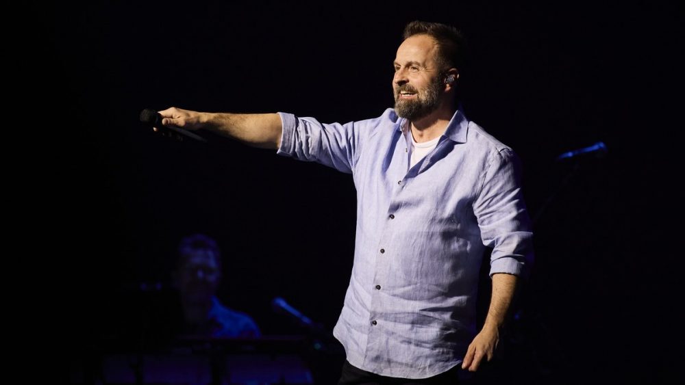 A showman through and through, Boe takes audiences on a magical journey of the music that made him who he is