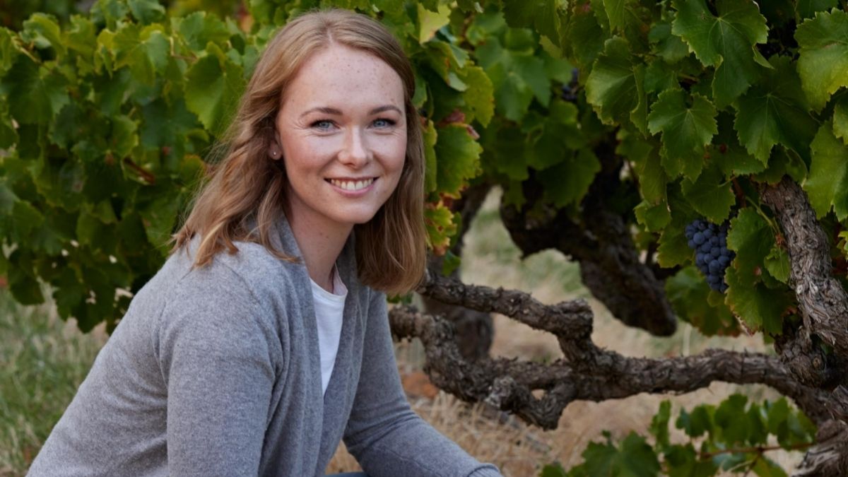 At 33, SA winemaker Ella Hoban is leading some of Australia’s biggest sparkling labels & just won a major Young Gun of Wine award At 33, SA winemaker Ella Hoban is leading some of Australia’s biggest sparkling labels & just won a major Young Gun of Wine award