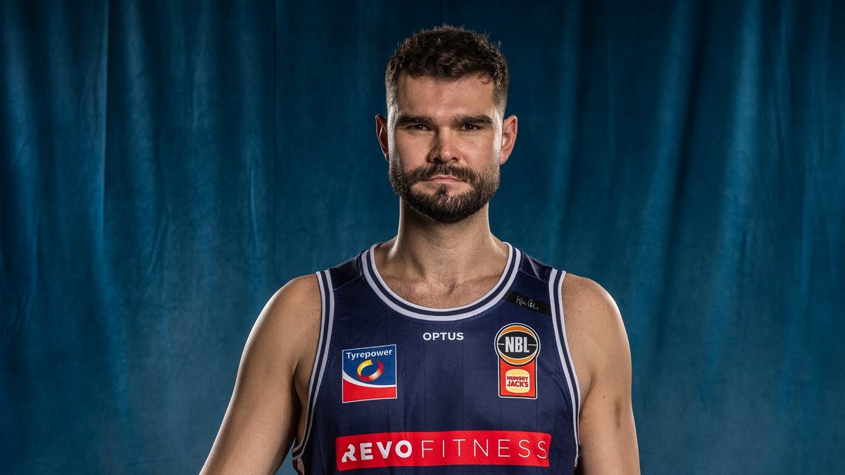 Adelaide 36ers star Isaac Humphries announces retirement at just 28